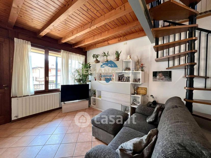 Trilocale in Via Duca d'Aosta — foto 25 di 29