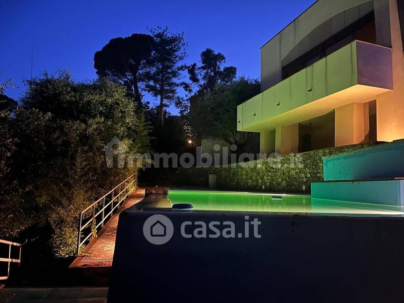 Villa in Via della Rotonda 22 — foto 29 di 73