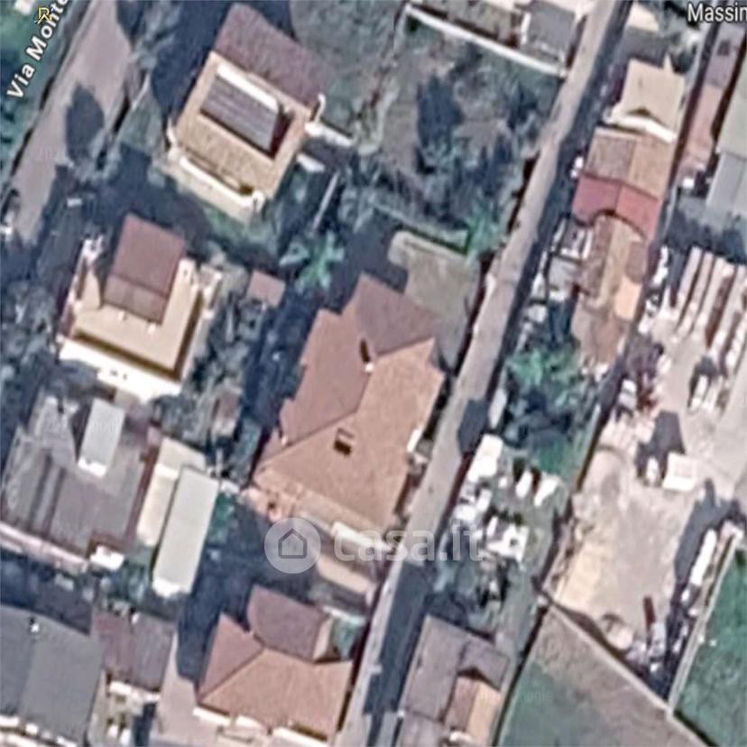 Quadrilocale in Via Appia — foto 35 di 39