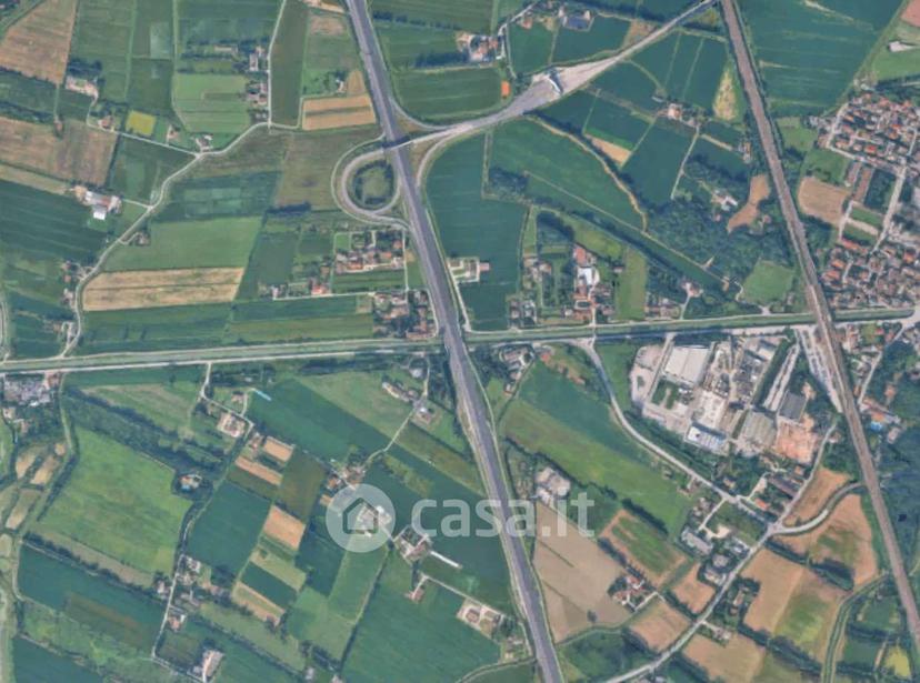 Appartamento in Via Argine Destro Canale Taglio — foto 2 di 23
