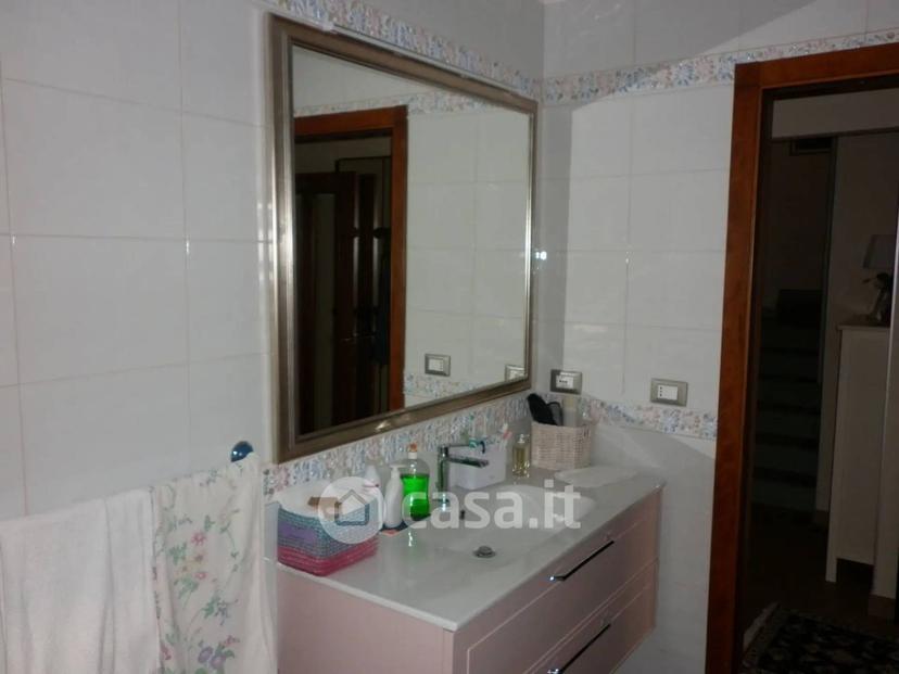 Appartamento in Via Basilicata — foto 2 di 23
