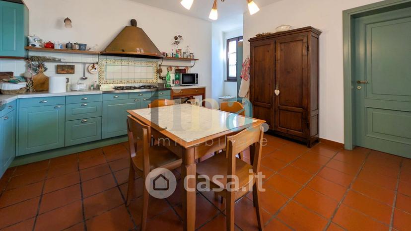 Villa in Via Cecinese — foto 21 di 56