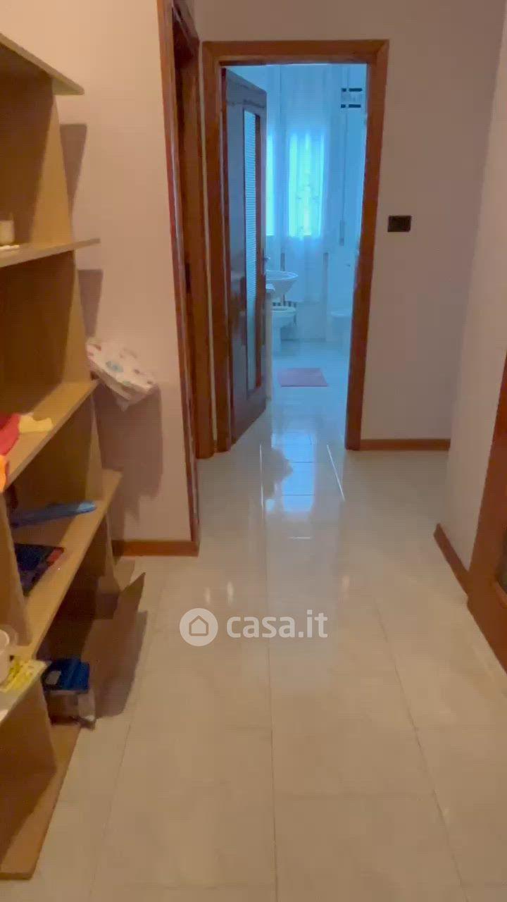 Stanza in Via Roberto Vittorangeli — foto 2 di 7