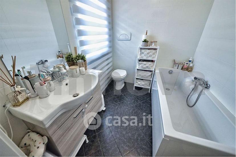 Trilocale in Via E. Borgazzi 34 — foto 23 di 26