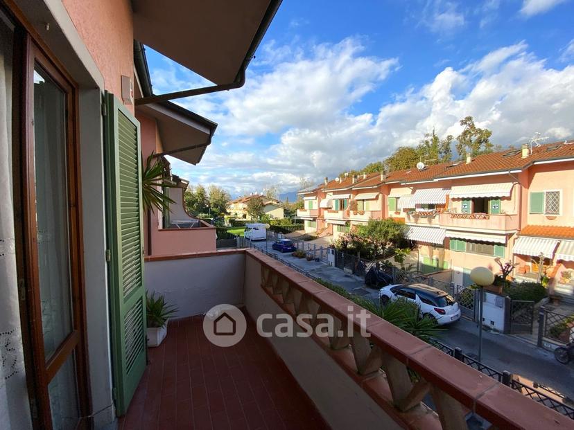 Villa in Via Sandro Pertini — foto 22 di 37