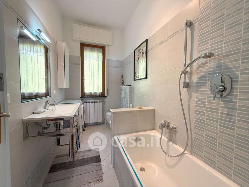 Appartamento in Viale delle Mimose 14 — foto 19 di 30