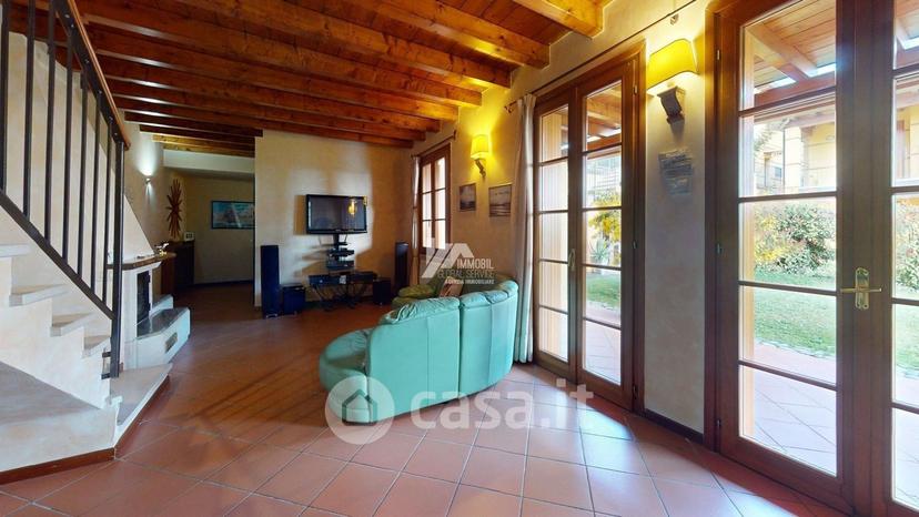 Villa in Via dei Ronchi 14 — foto 29 di 36