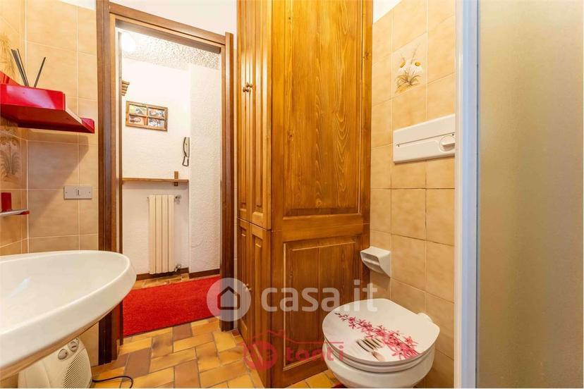 Bilocale in Via G. Carducci 22 — foto 2 di 23