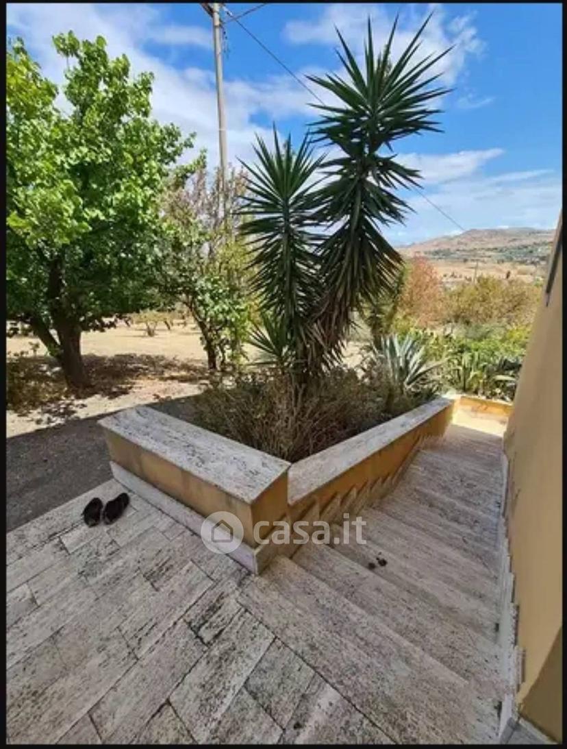 Villa in Contrada Priolo — foto 3 di 6
