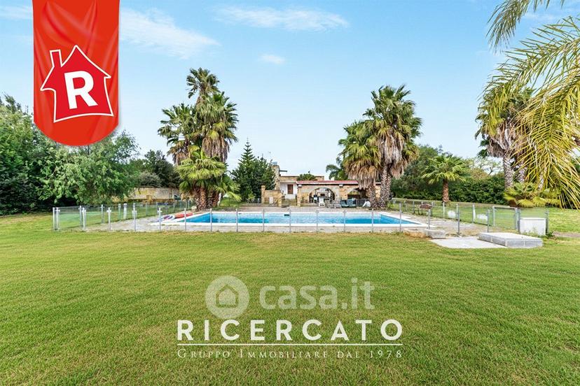 Villa in Sp18 — foto 20 di 106