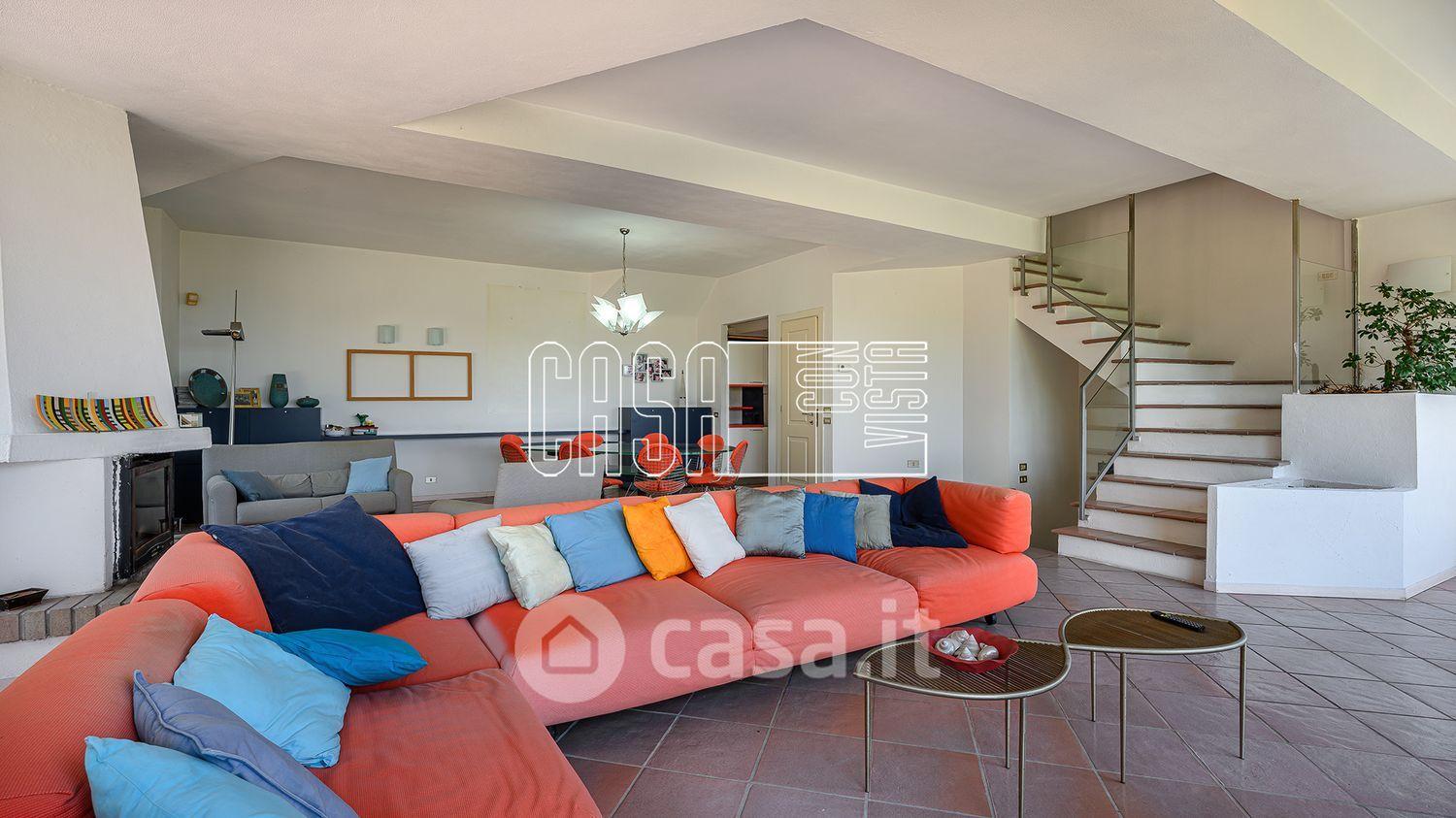 Villa in Via Carbognano 3 ° Traversa