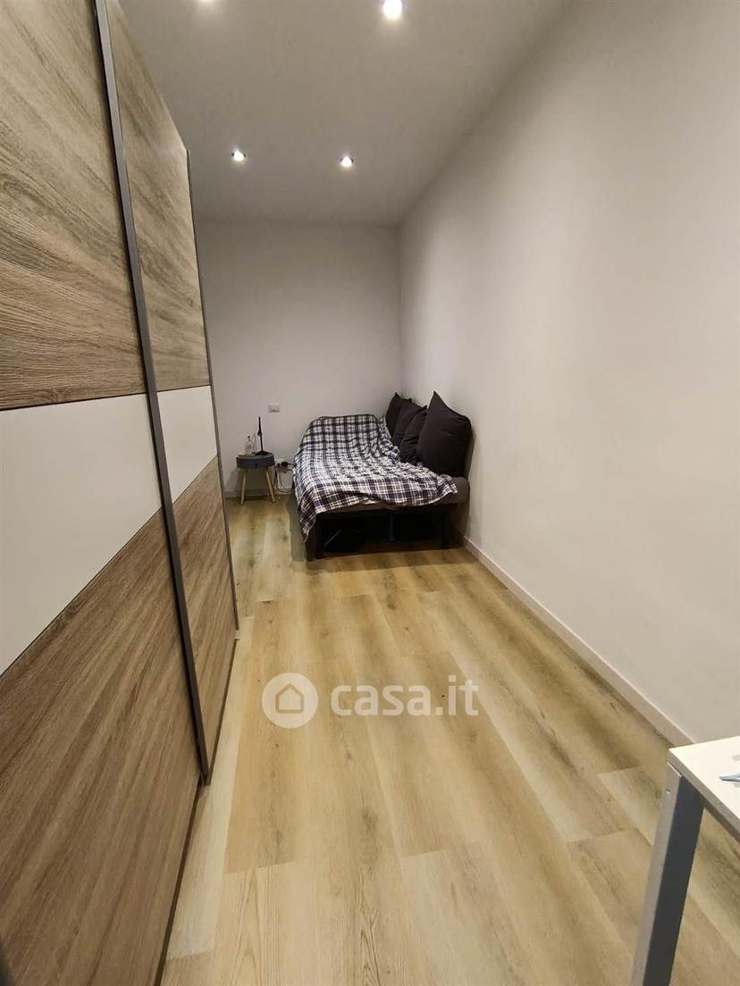 Stanza in Via Tirana 25