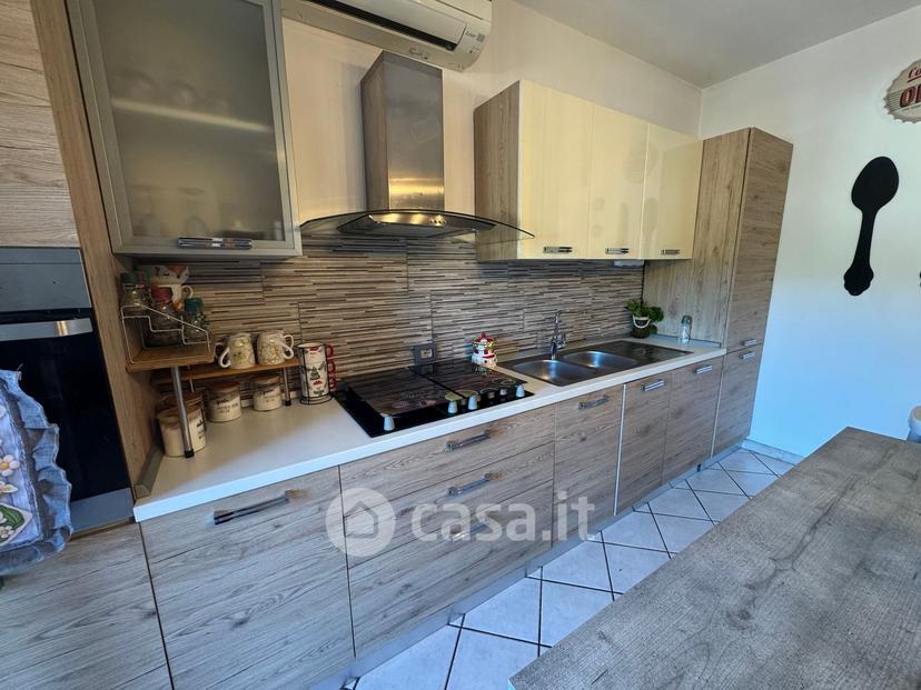 Trilocale in Via delle Chiuse 3 — foto 49 di 52