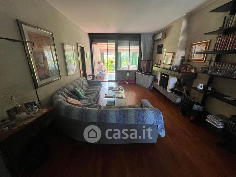 Villa in Via Val d'Ossola — foto 9 di 49