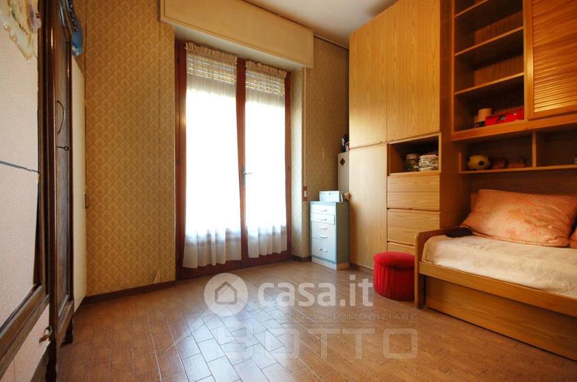 Trilocale in Via Novara 83 — foto 2 di 13