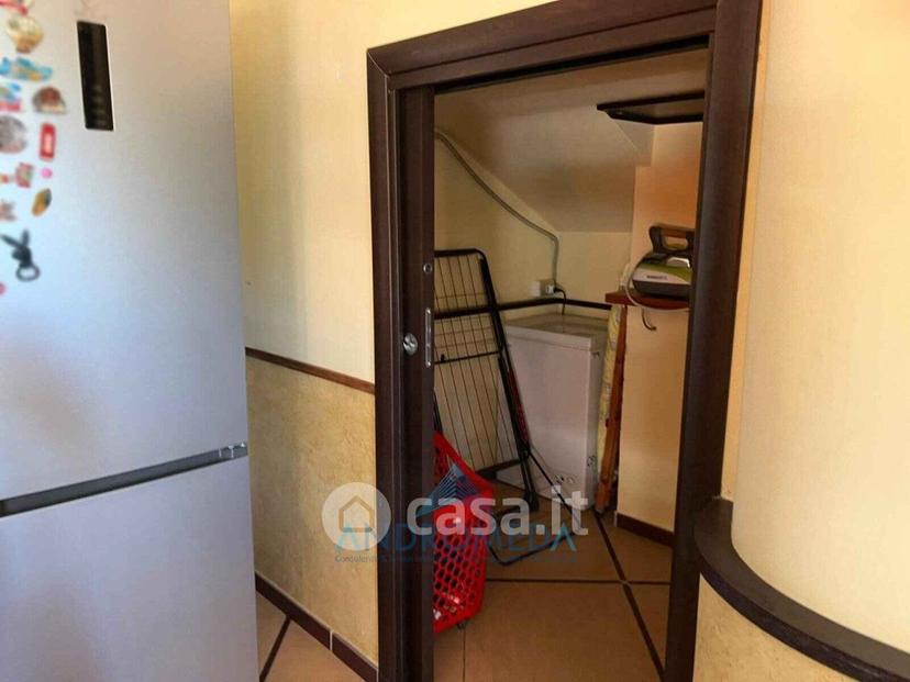 Villa in Via Domiziana — foto 18 di 27