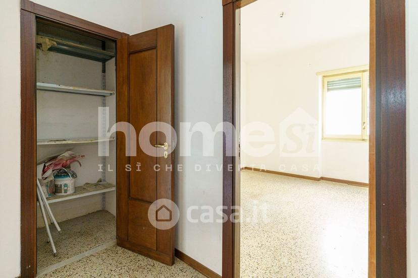 Bilocale in Via Giosuè Carducci 18 — foto 5 di 33