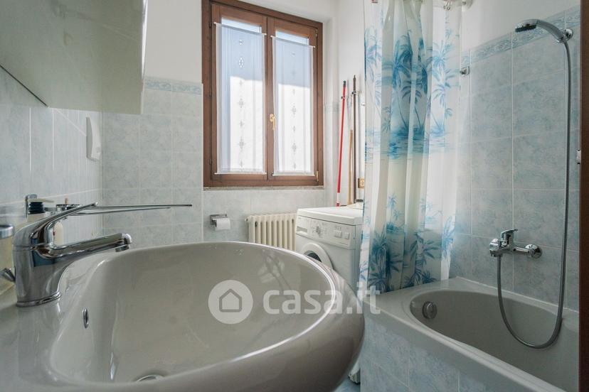 Trilocale in Via Giacomo Leopardi 12 — foto 21 di 56