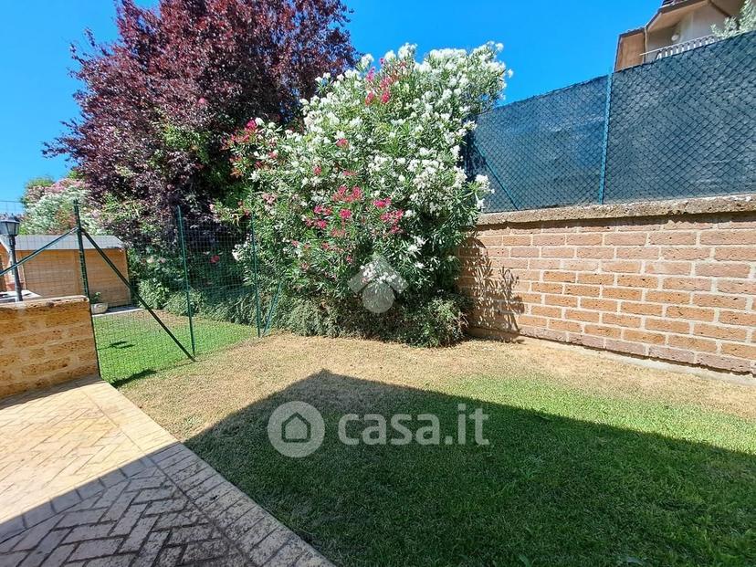 Trilocale in Via Pometo 37 — foto 10 di 18