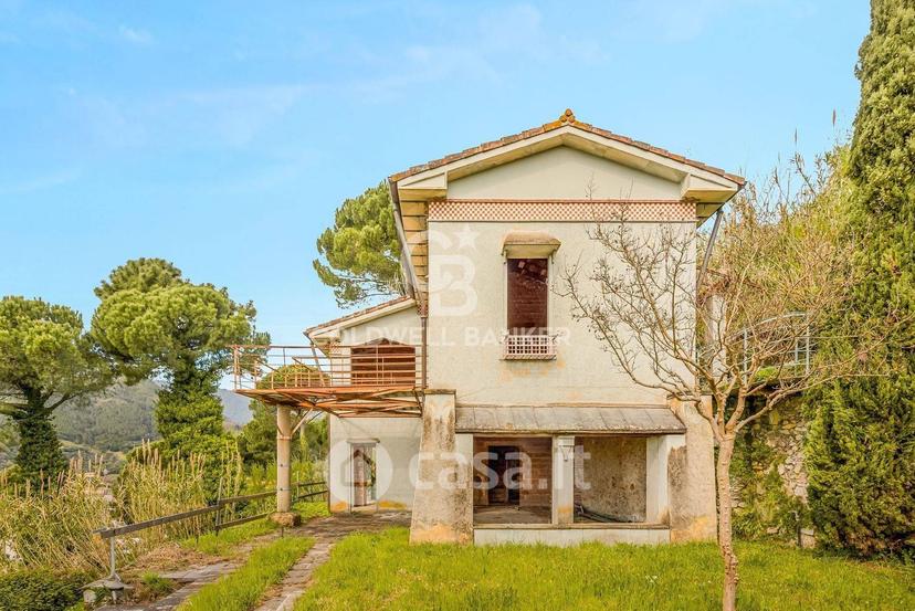 Villa in Via Volturno — foto 7 di 23