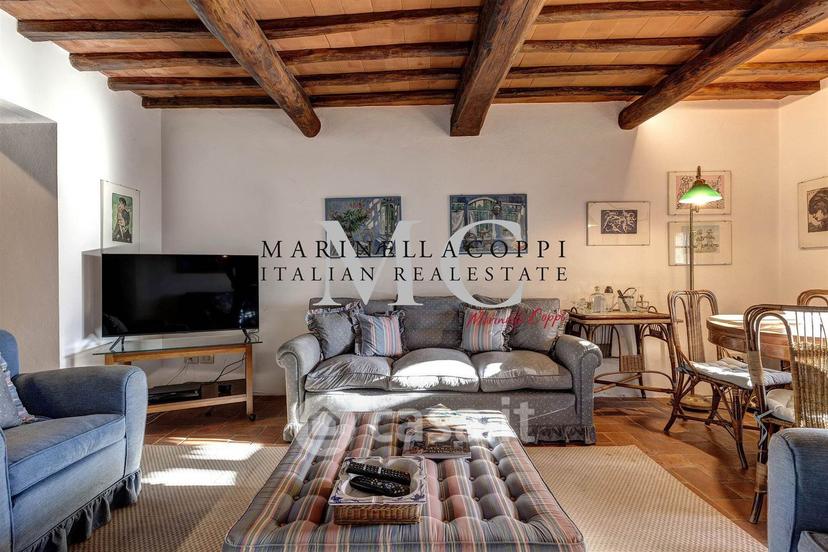 Villa in Piazza Giacomo Matteotti — foto 14 di 48
