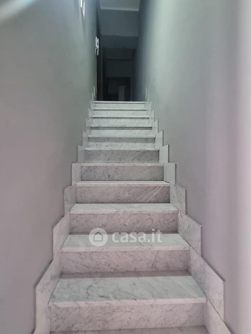 Trilocale in Via Cosimo Petrillo 132 — foto 28 di 30