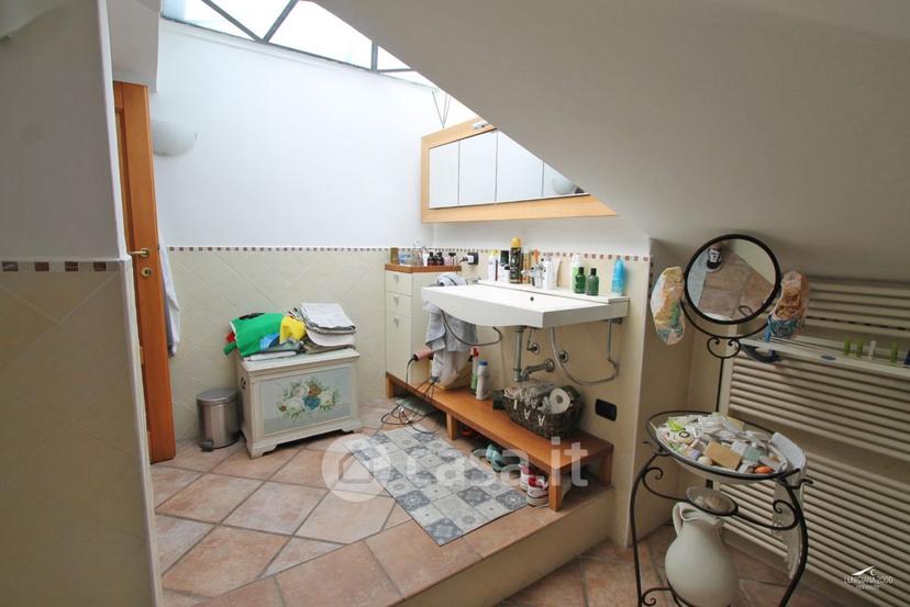 Villa in Viale Monzoni 19 — foto 18 di 44