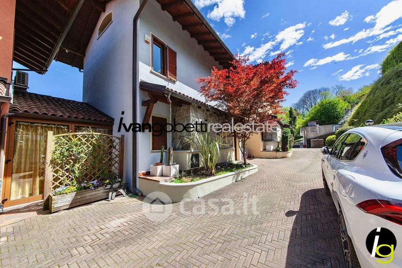 Villa in Via Martiri della Libertà 8 — foto 41 di 72