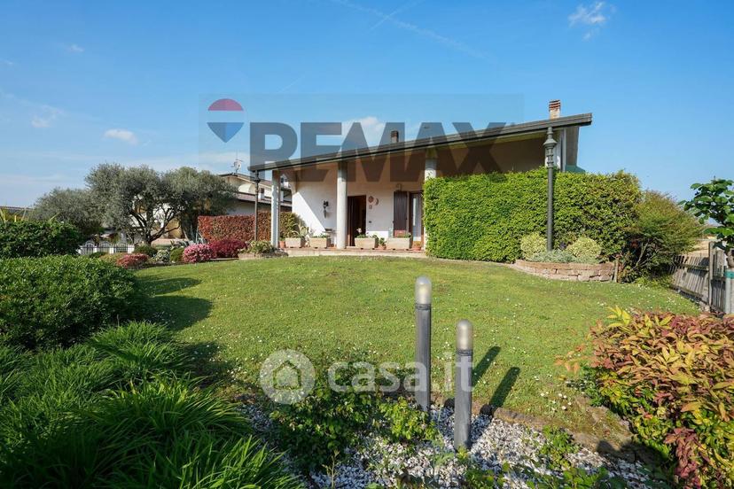 Villa in Via San Giovanni Bosco 1 — foto 21 di 30