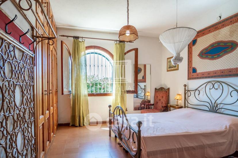 Villa in Via Tirreno 4 — foto 8 di 39