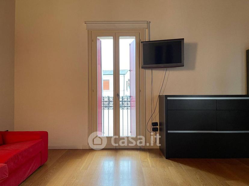 Trilocale in Piazza Giuseppe Garibaldi 5 — foto 32 di 33