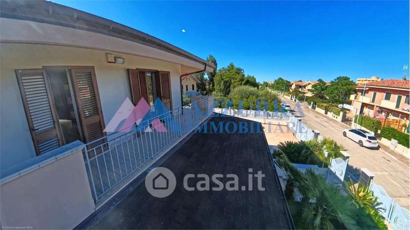Villa in Via Giovanni Beltrame 21 — foto 27 di 43