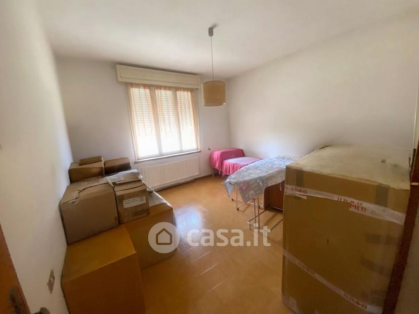 Quadrilocale in Via A. Canepari 9 — foto 20 di 24