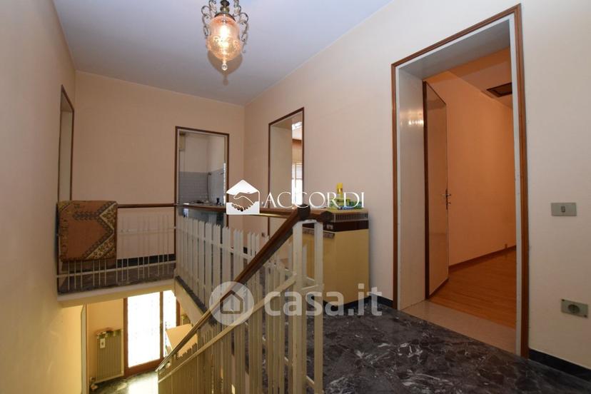 Villa in Via Schiavonesca Nuova — foto 3 di 22