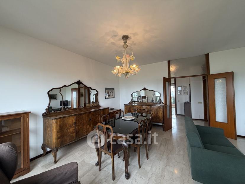 Trilocale in Via Enrico Toti 37 — foto 19 di 24