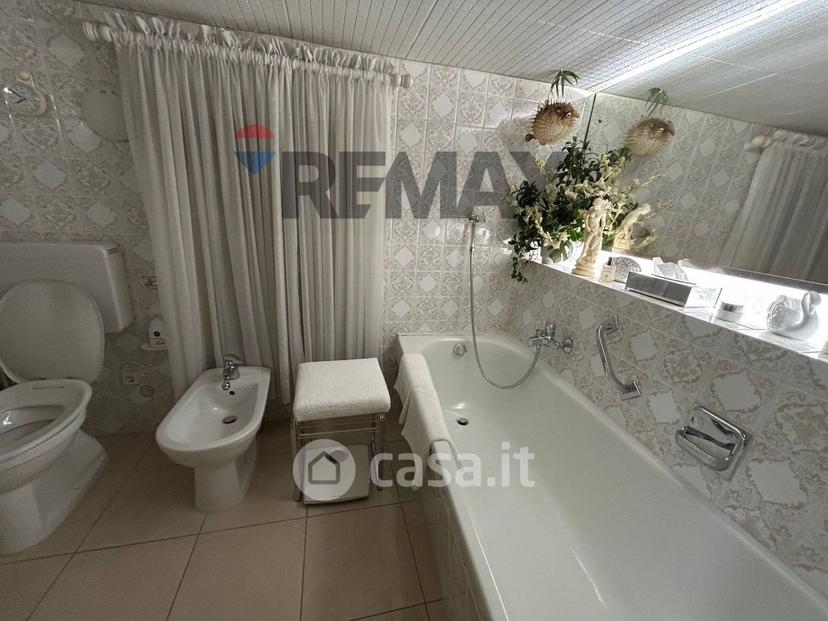 Villa in Via Lavesino — foto 5 di 45