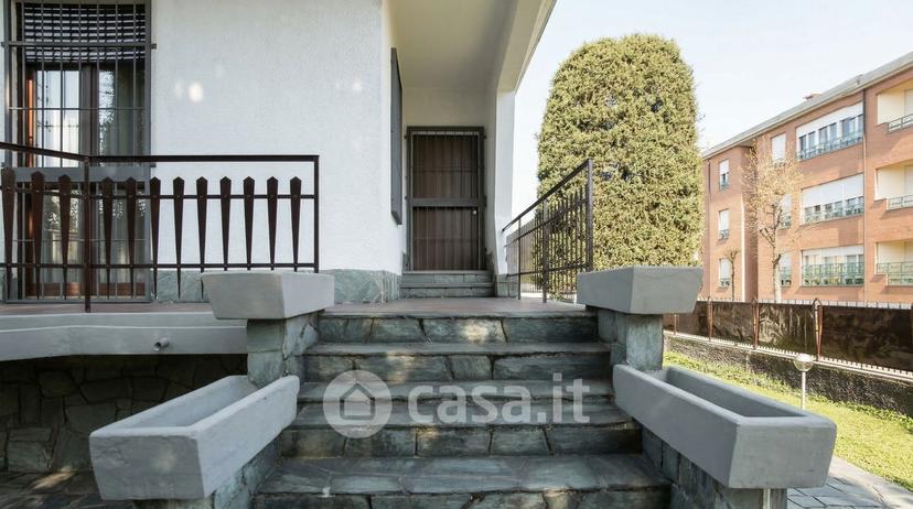 Villa in Via Edmondo de Amicis 7 — foto 43 di 43