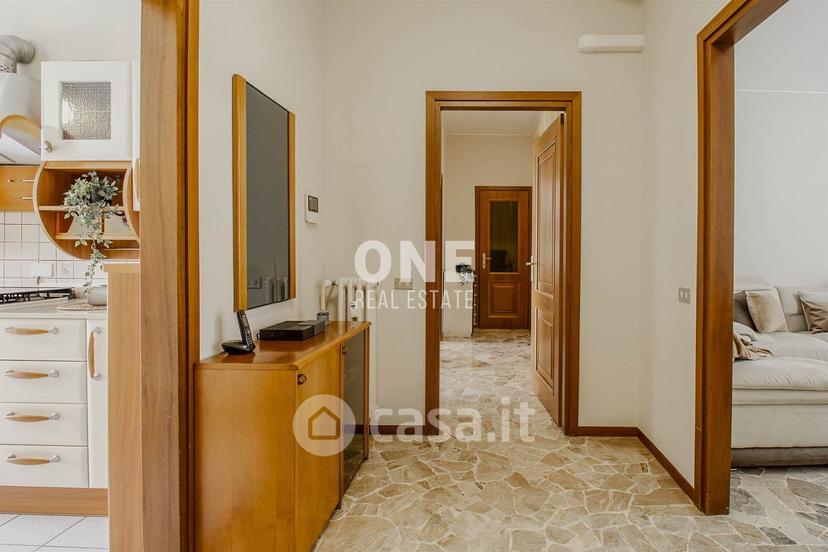 Trilocale in Via Grazia Deledda 23 — foto 19 di 41
