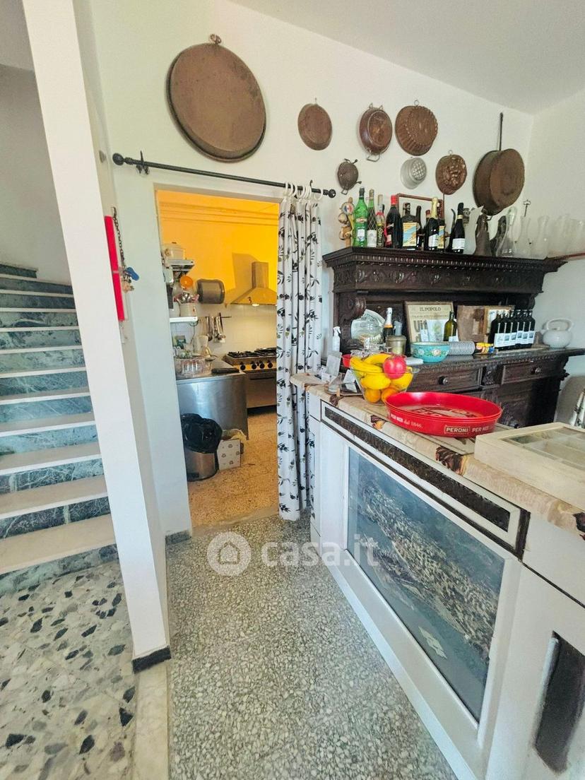 Villa in Via Fratelli Aristide E Alduino Castellini 8 — foto 28 di 49