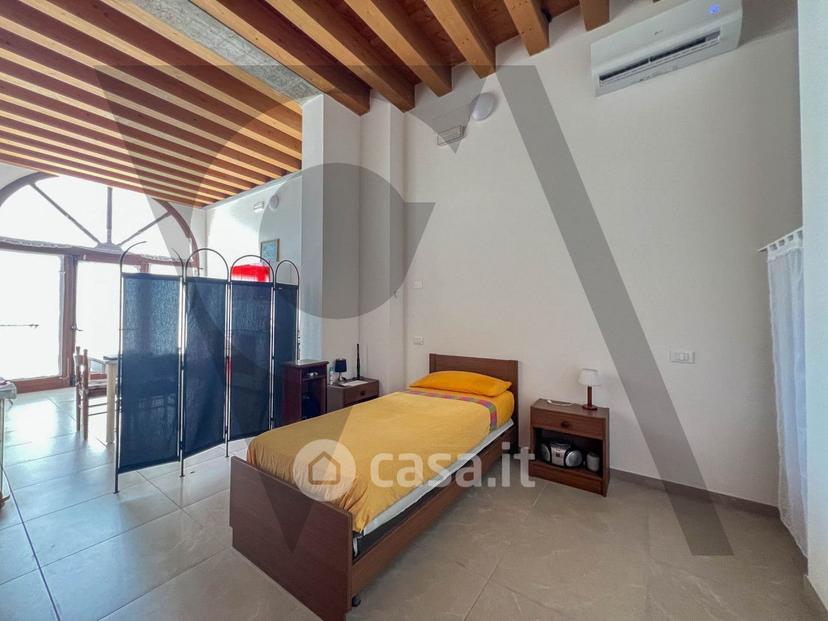 Bilocale in Piazza de Gasperi A. — foto 3 di 16