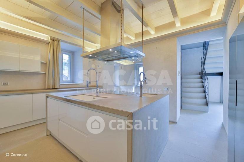 Villa in Via Belvedere 37 — foto 89 di 95