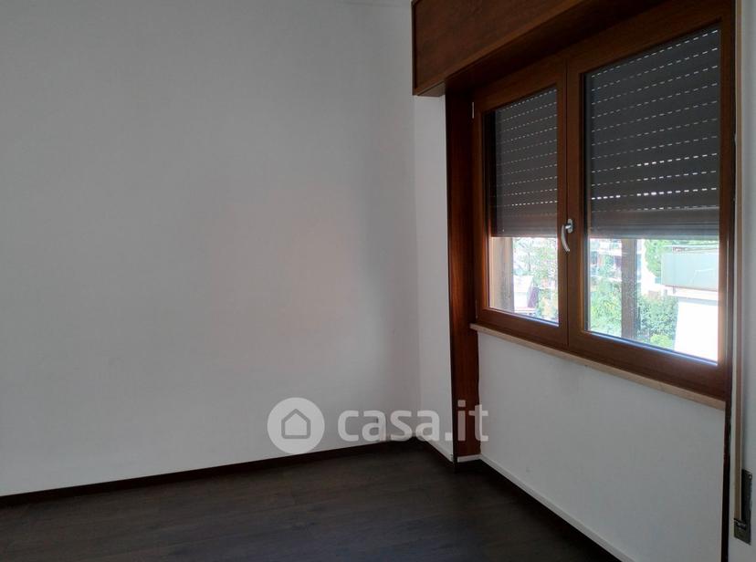 Quadrilocale in Via Villini Svizzeri — foto 25 di 34