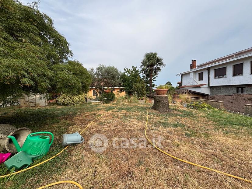 Villa in Via Vittorio Veneto 20 — foto 12 di 78