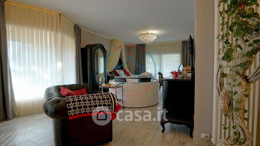 Villa in Via Roma — foto 47 di 58