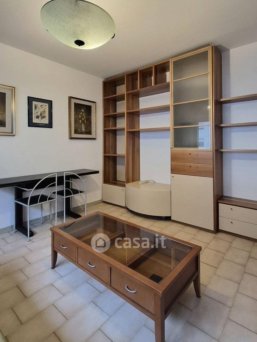 Bilocale in Via Vasco Zappaterra 36 — foto 26 di 40