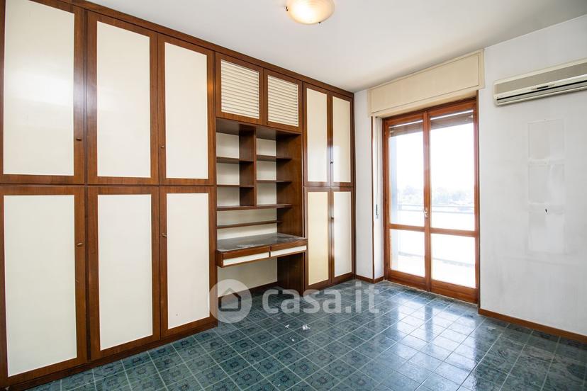 Appartamento in Via Volturno 80 — foto 32 di 43