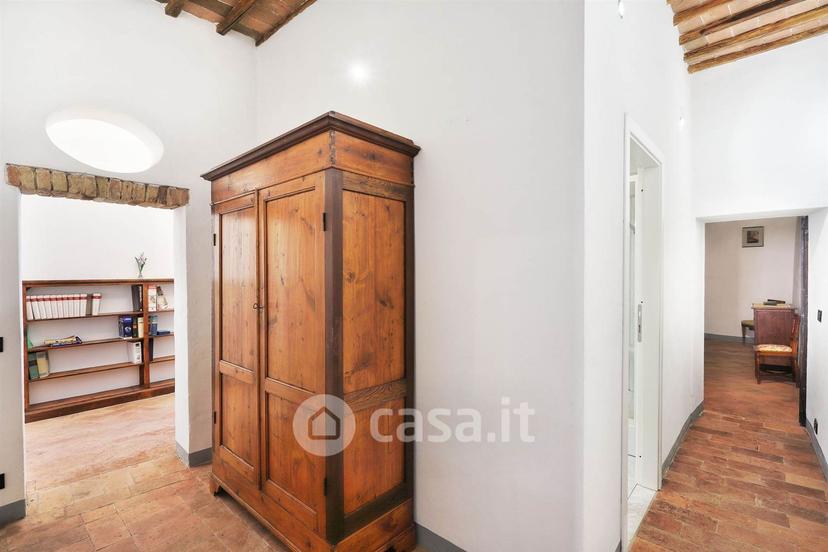Appartamento in Via Tiberio Gazzei — foto 2 di 35