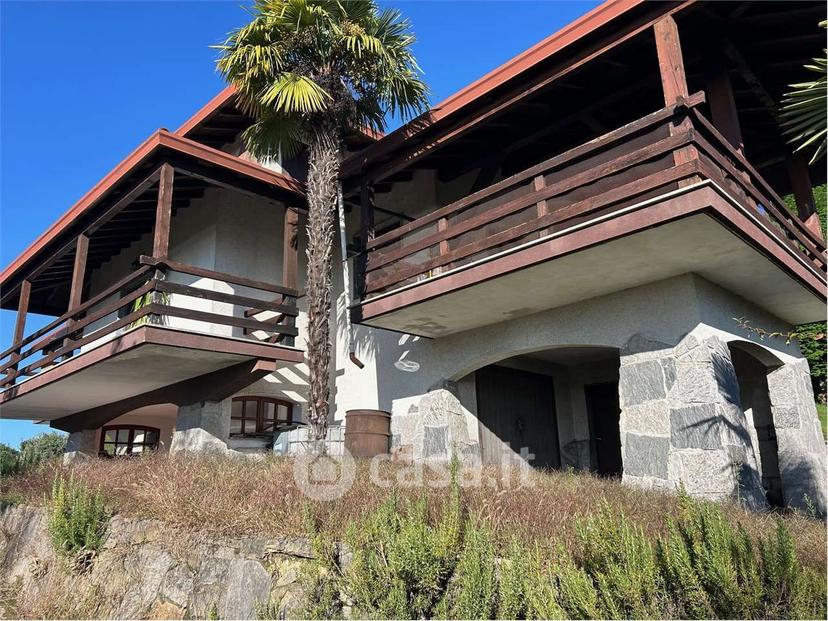 Villa in Via degli Alpini 1 — foto 27 di 41