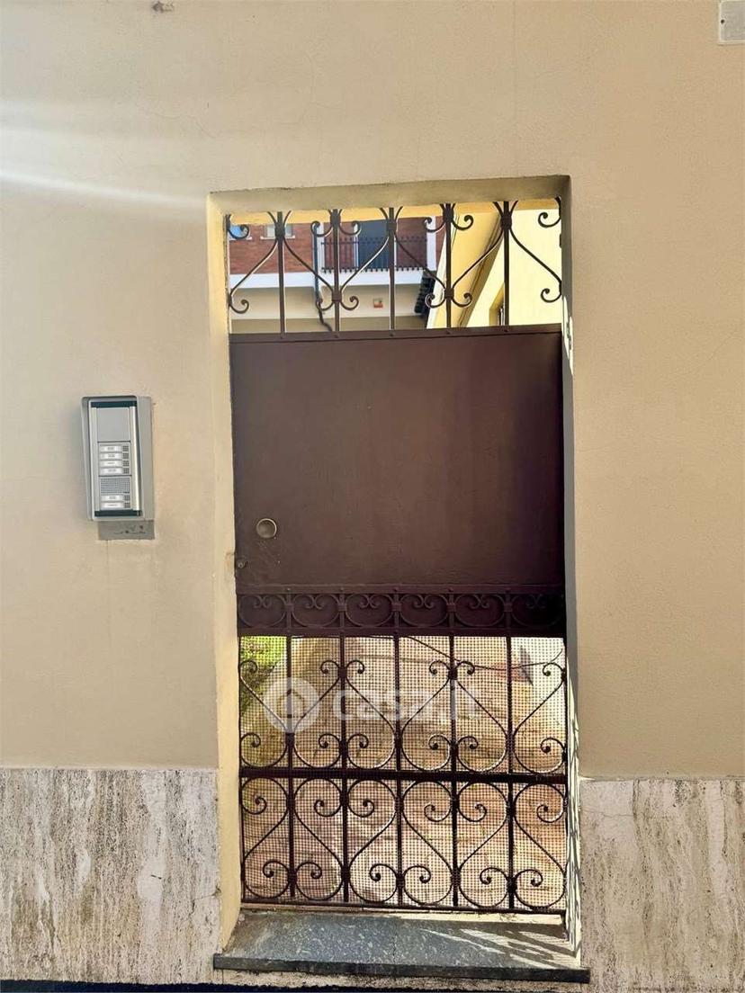 Bilocale in Via Adamo da Mortara 3