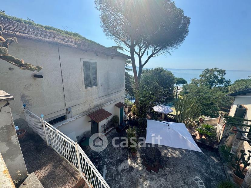 Villa in Via Appia 104 /200 — foto 91 di 136